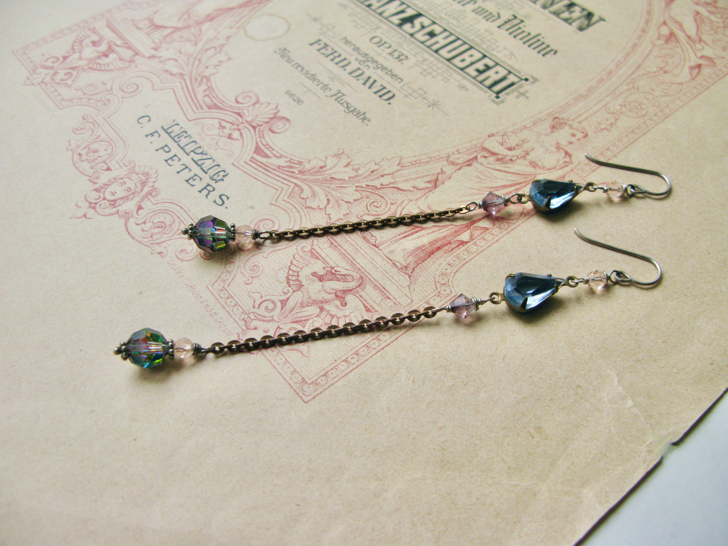 Mitzi earrings in smoky blue/lilac
