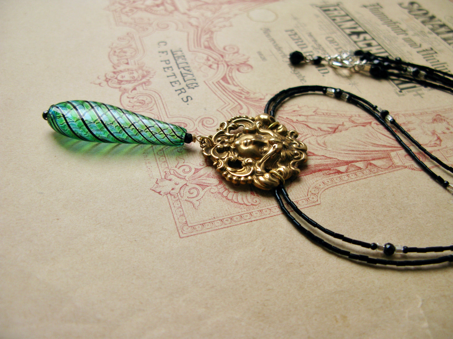Arlecchino necklace Mascaron green