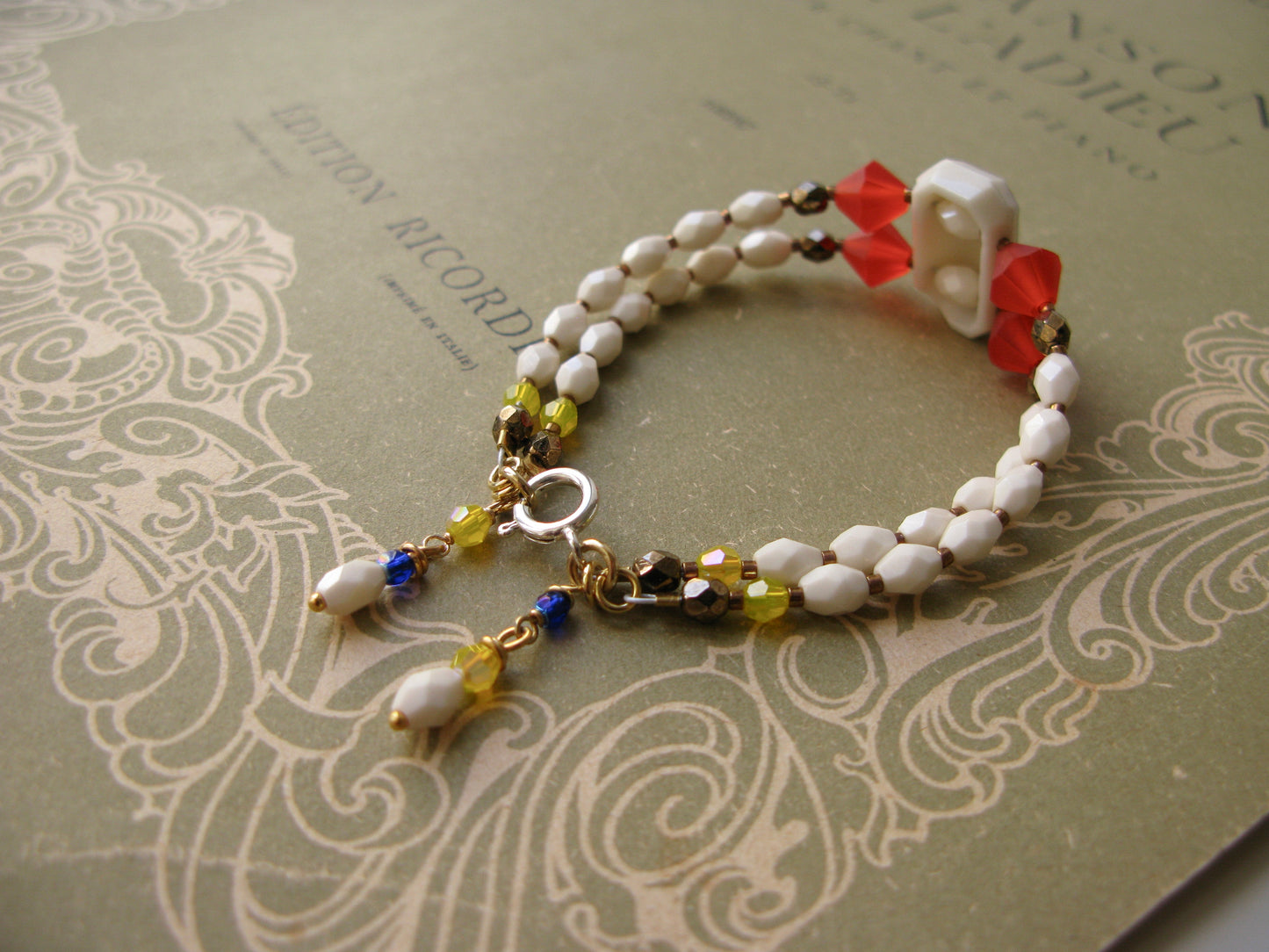Voyage bracelet in white