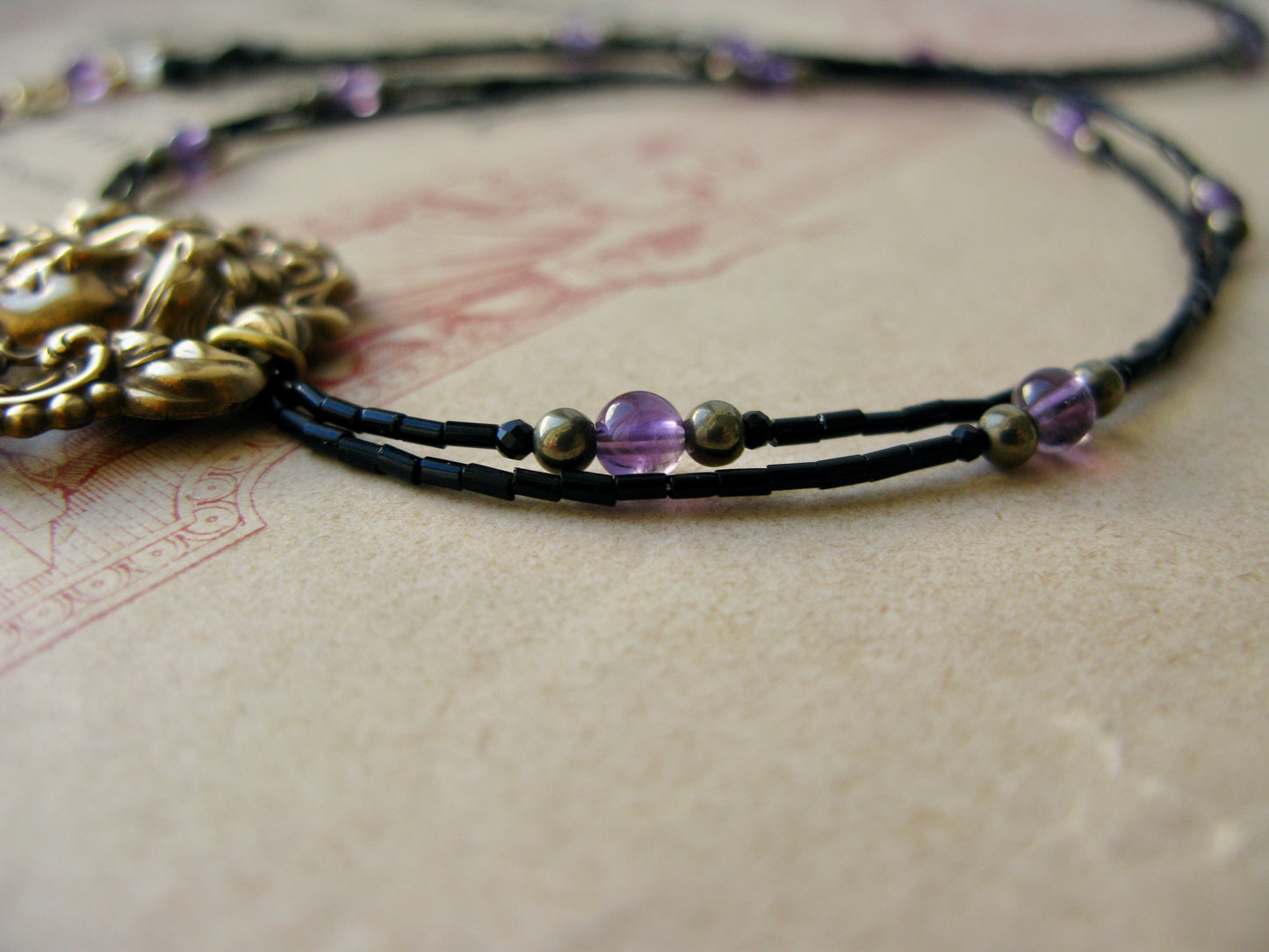 Arlecchino necklace Mascaron olive/plum
