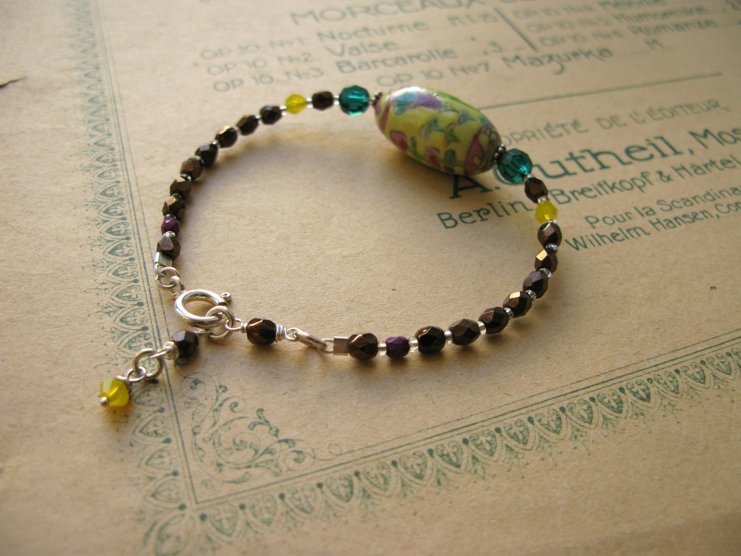 Erykah bracelet in coffee