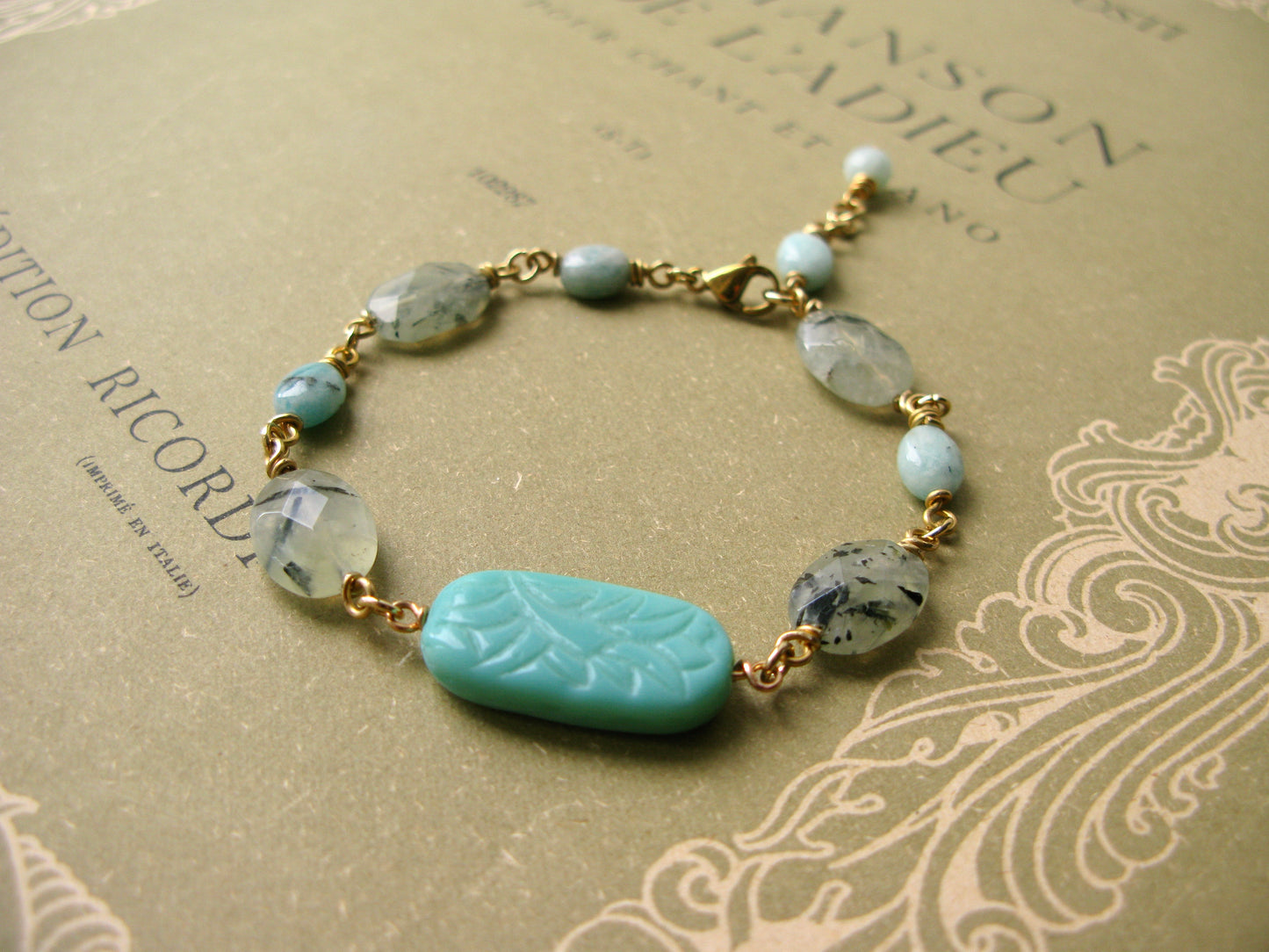 Set in Stone bracelet prehnite/amazonite