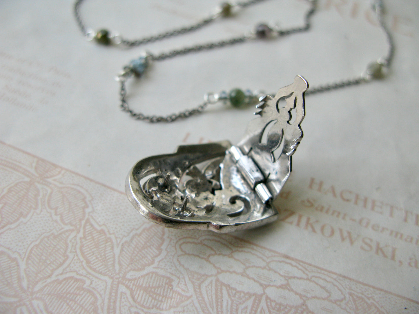 Secret Garden dress clip necklace