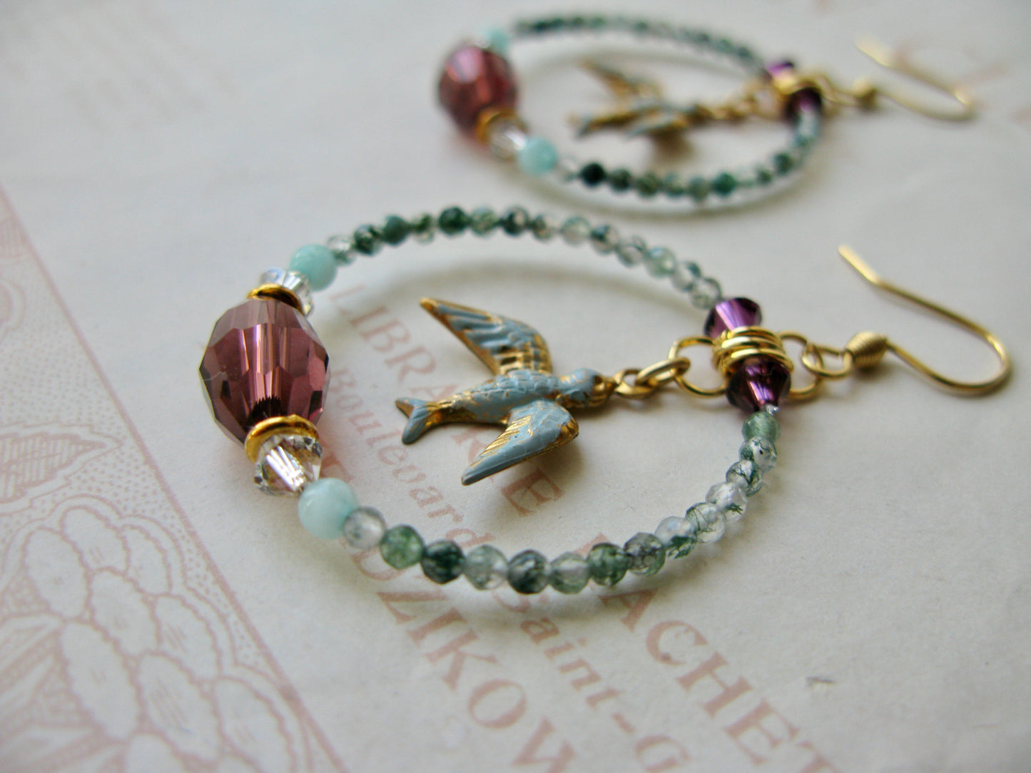 Secret Garden Birdie hoop earrings in moss green / lilac