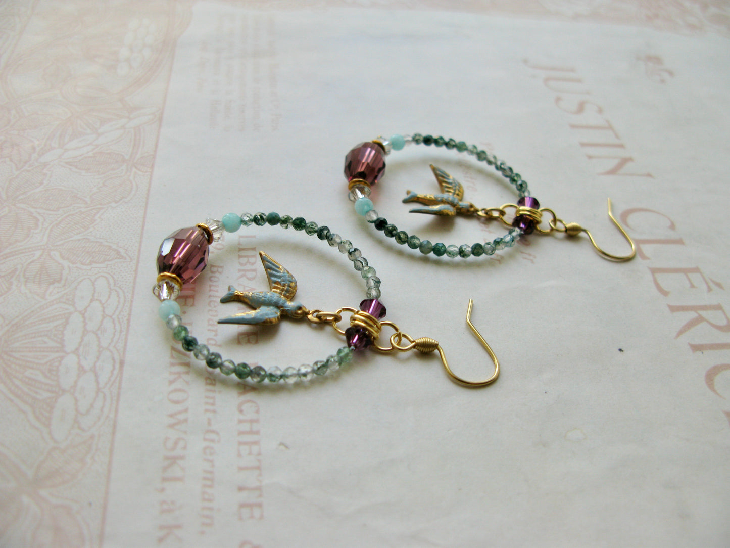 Secret Garden Birdie hoop earrings in moss green / lilac