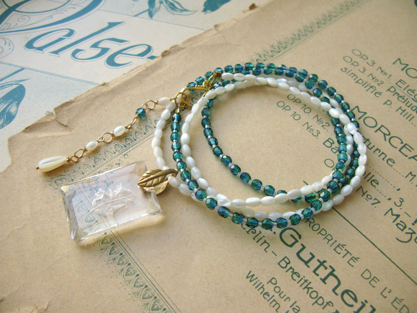 Lily necklace in aqua