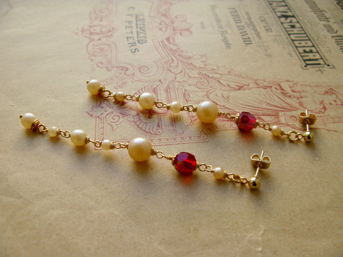 Queen of Hearts long pearl earrings