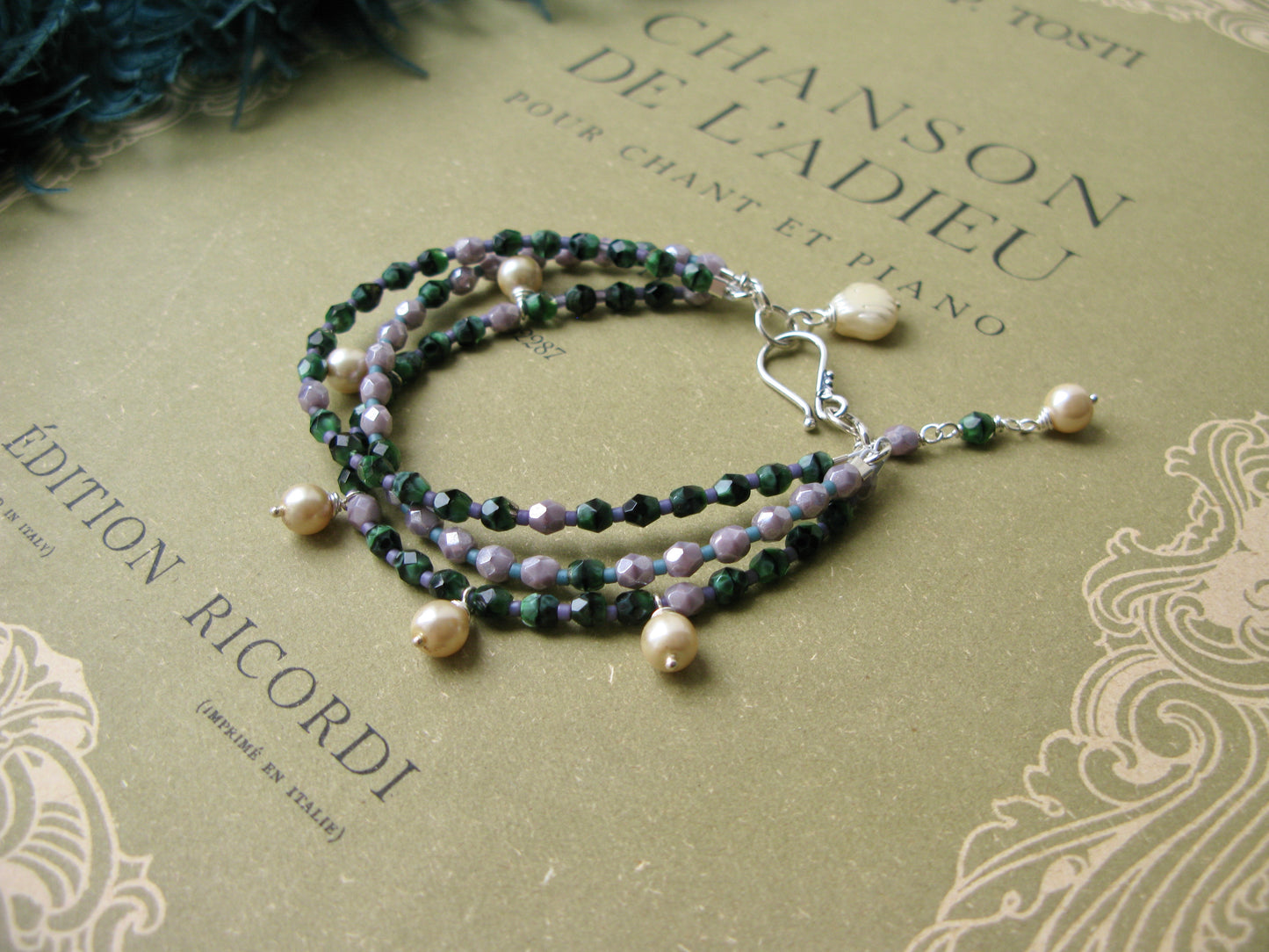 Freda Josephine pearls bracelet