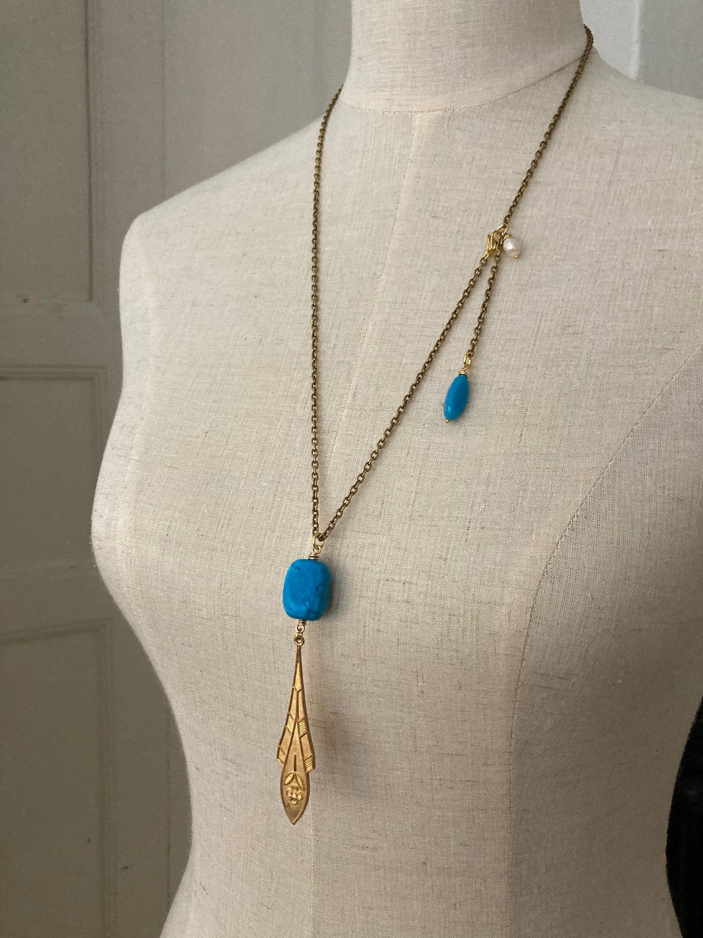 Plume necklace in turquoise
