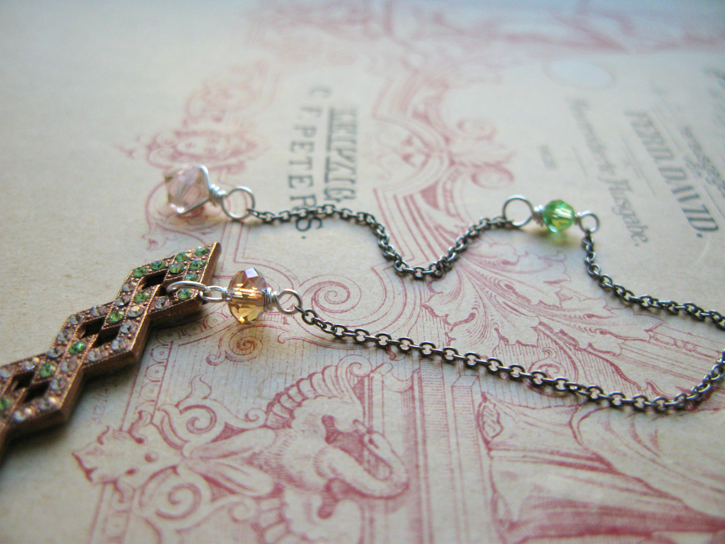 Way To Go pendant necklace in peridot+silk