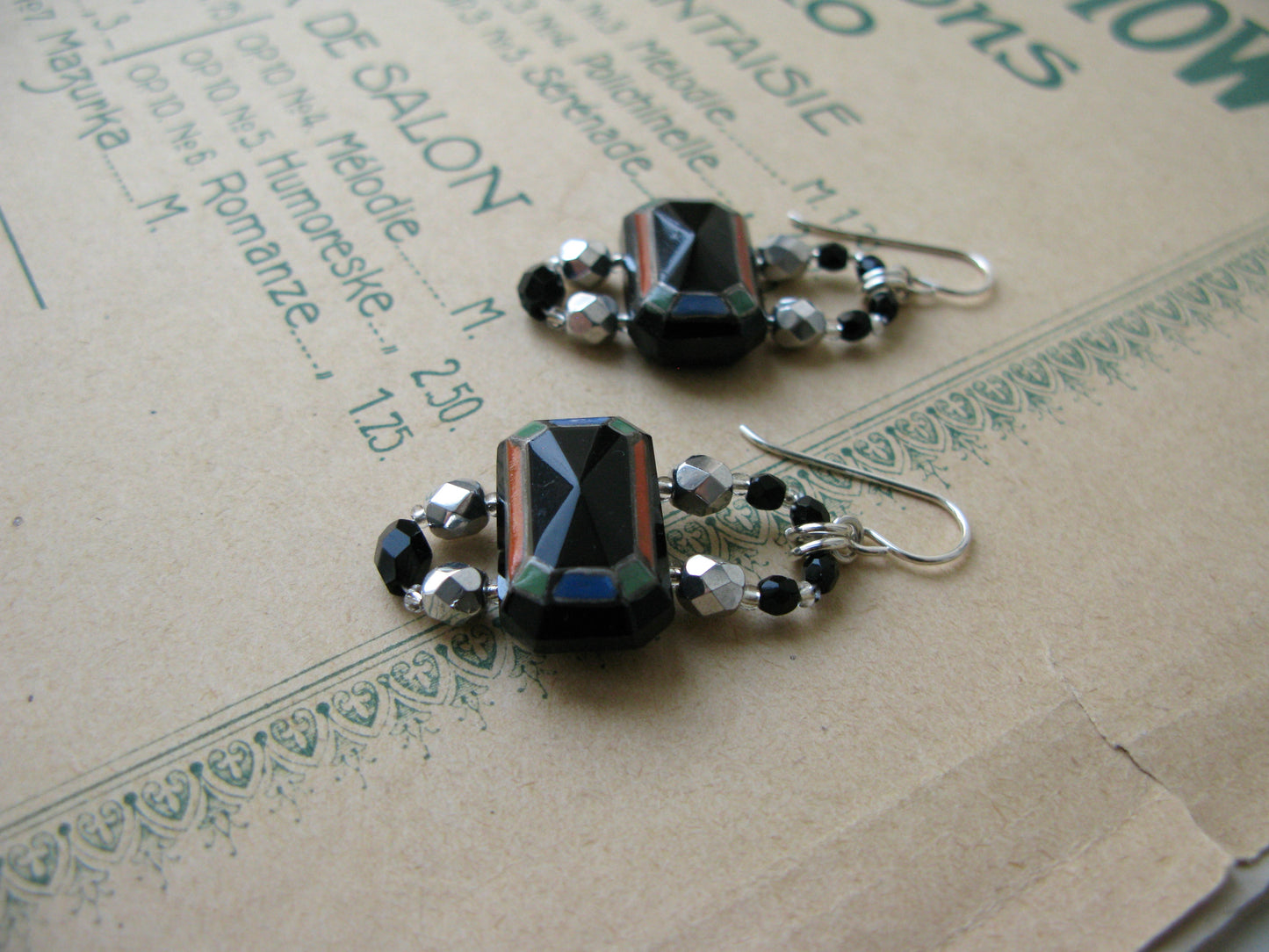 Voyage earrings in black + silver