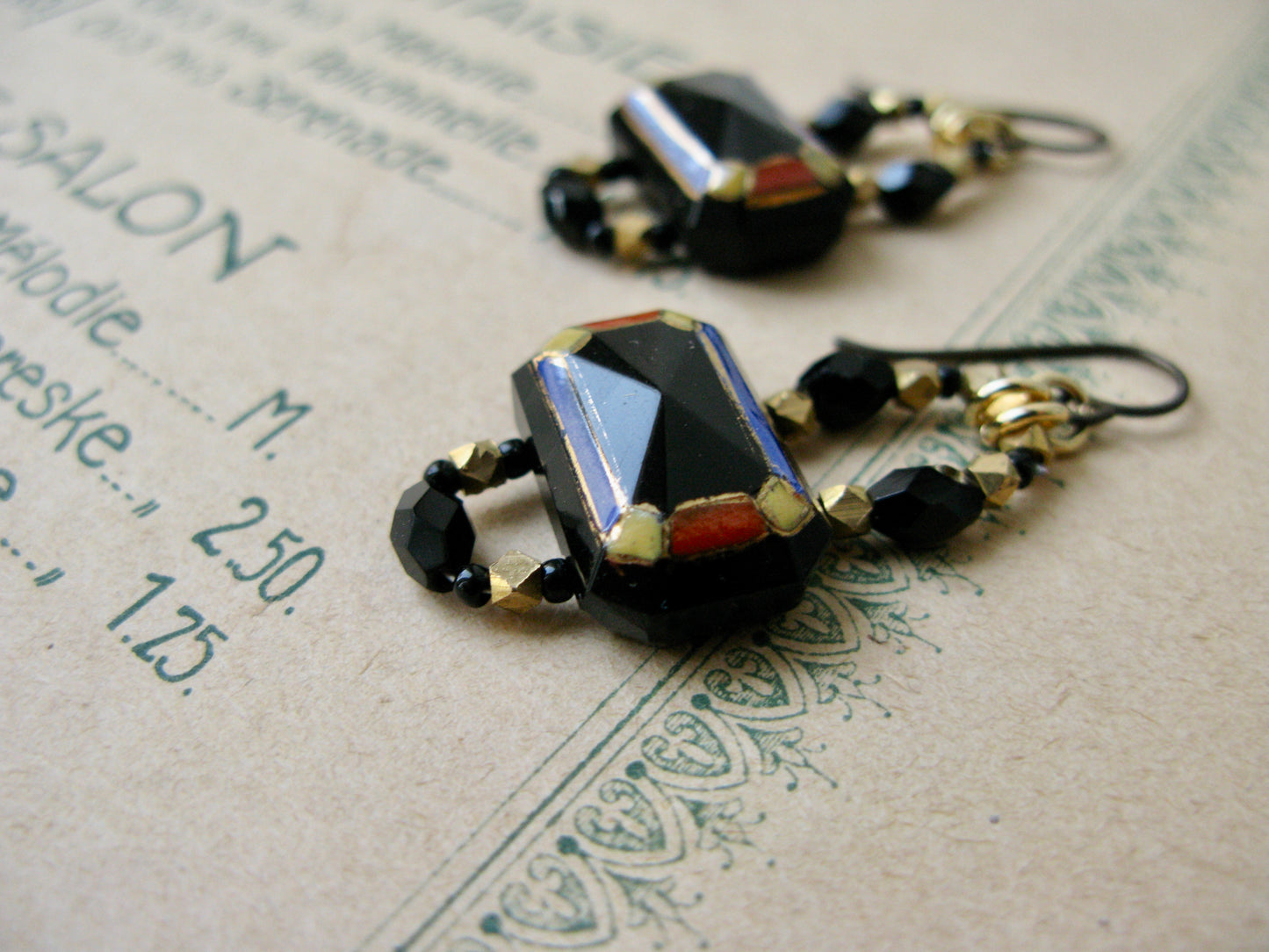 Voyage earrings in black + gold