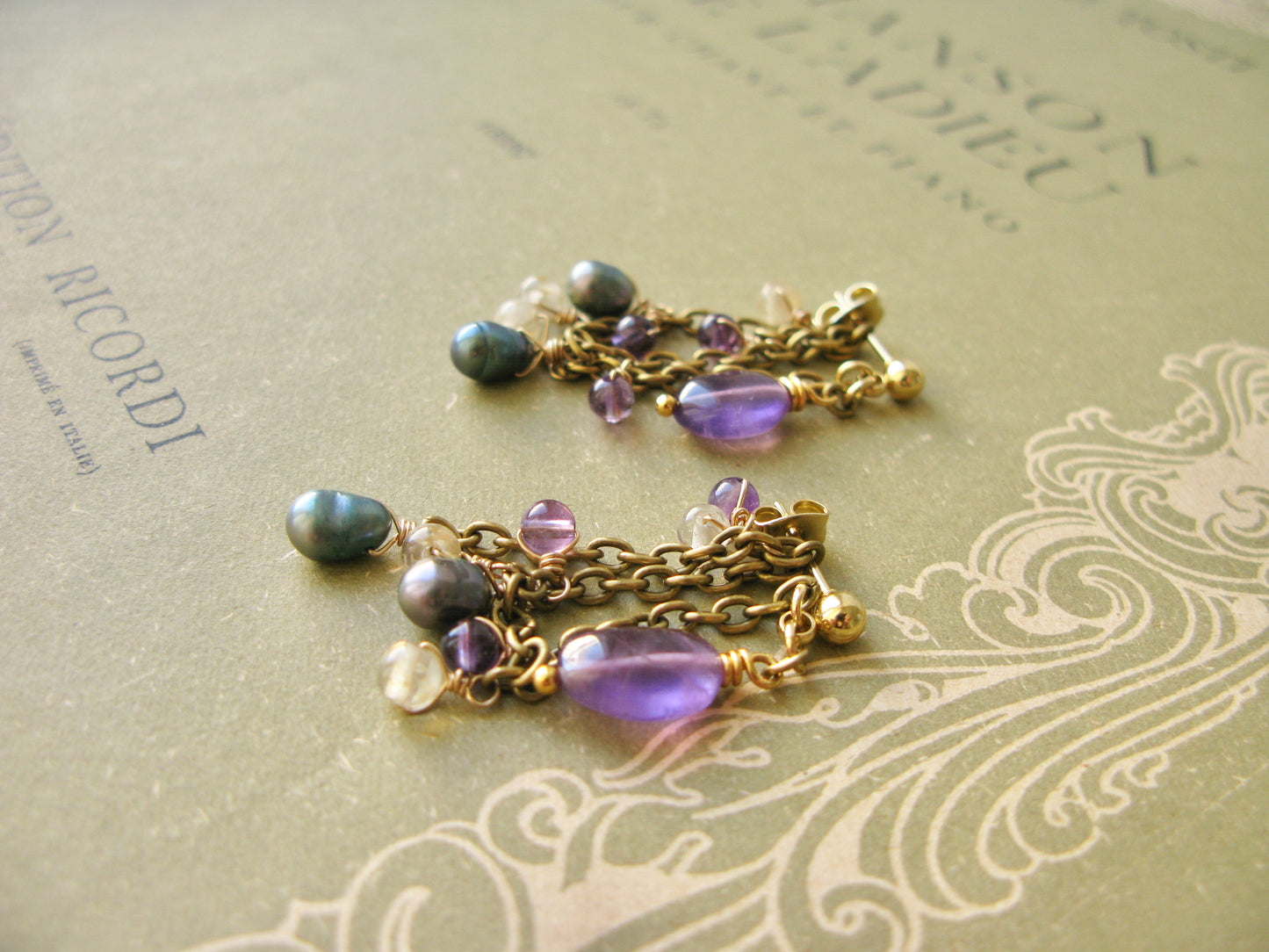 Garland earrings
