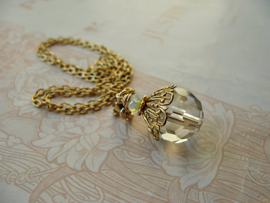 Morning Dew pendant necklace