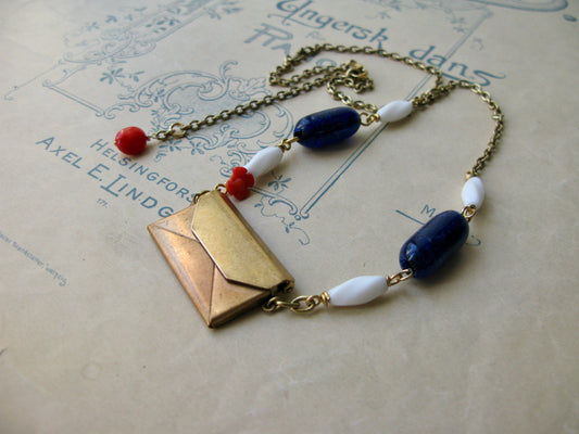 Par Avion necklace in tricolore