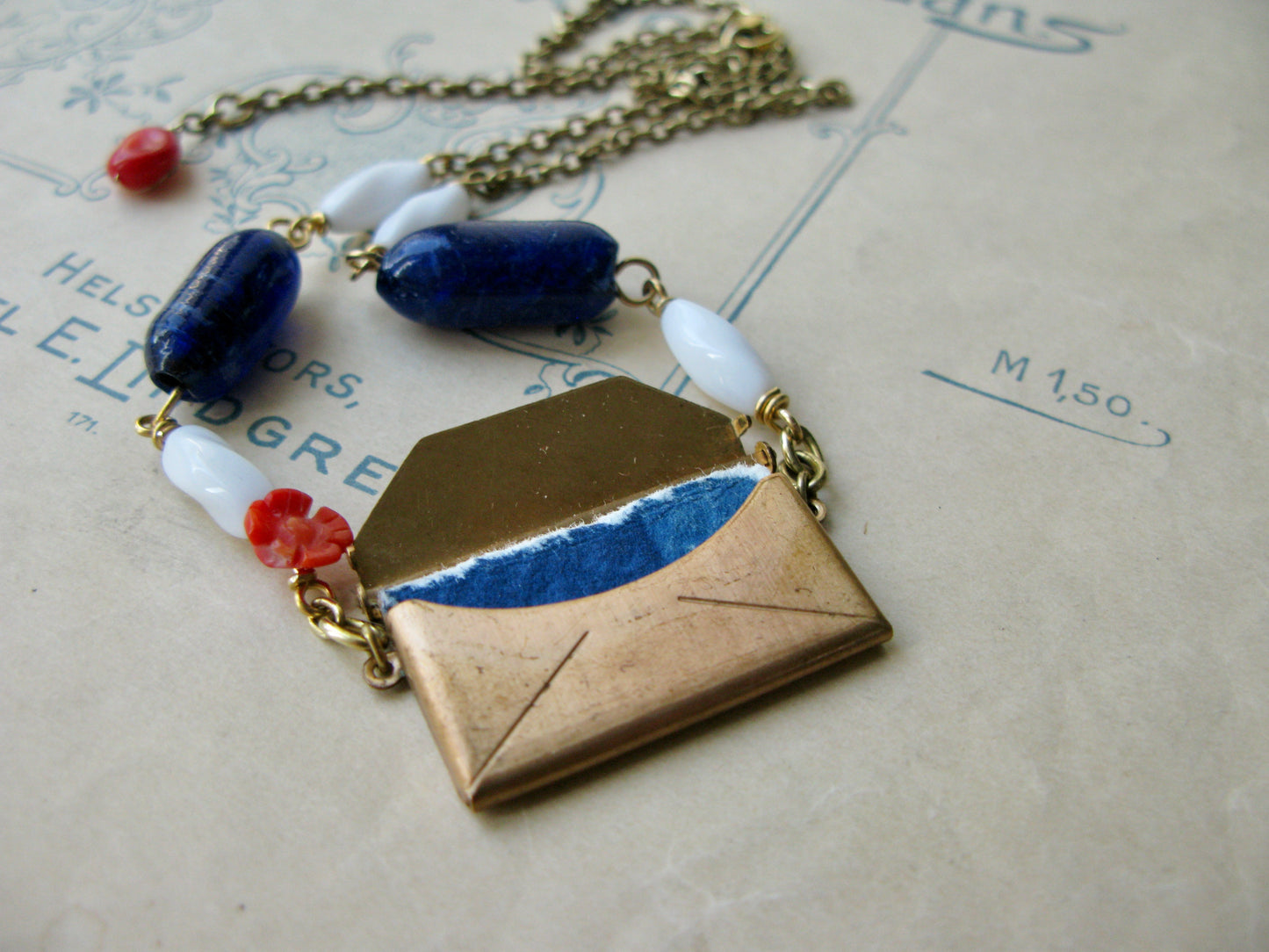 Par Avion necklace in tricolore