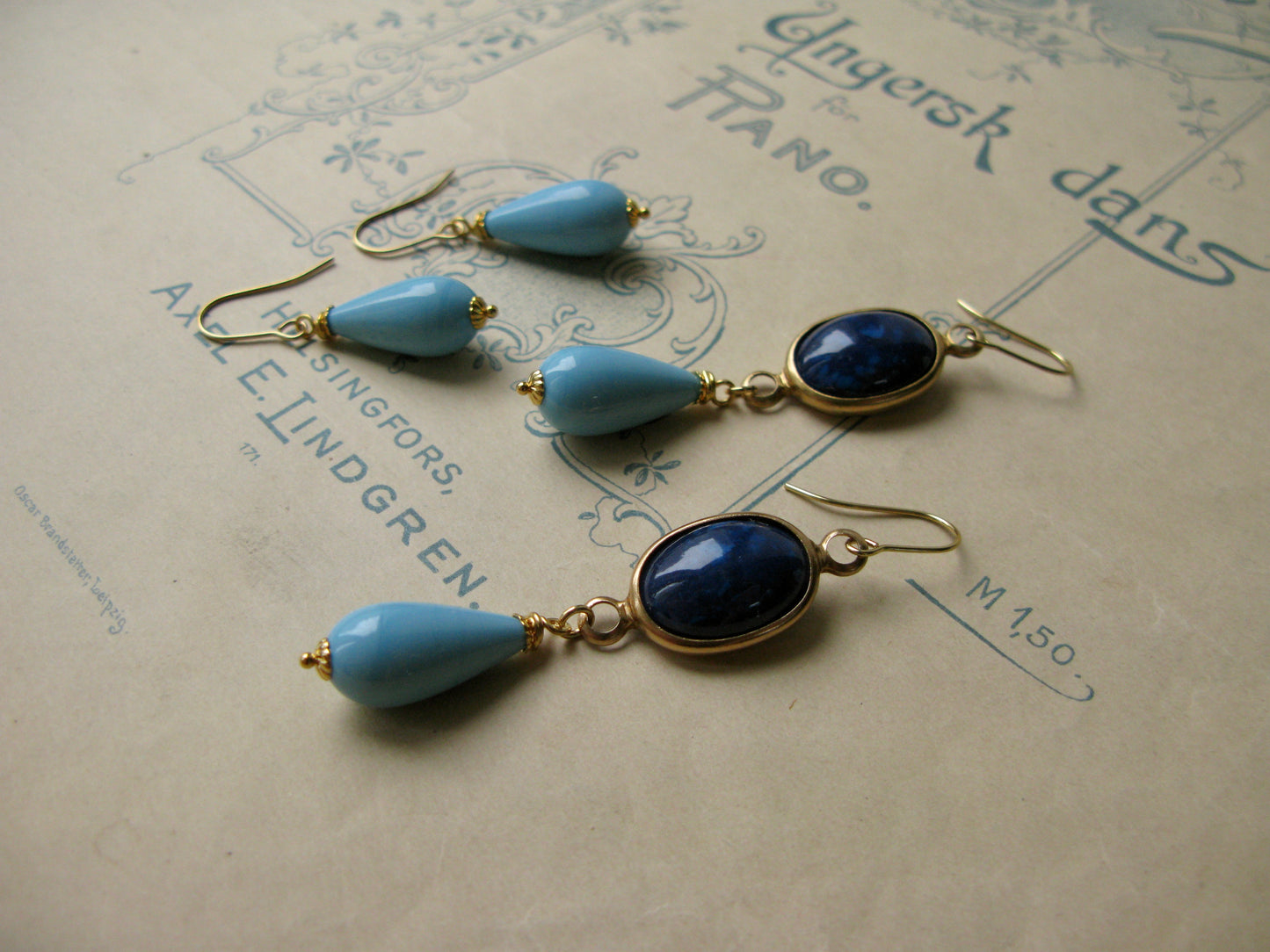 Azur long earrings
