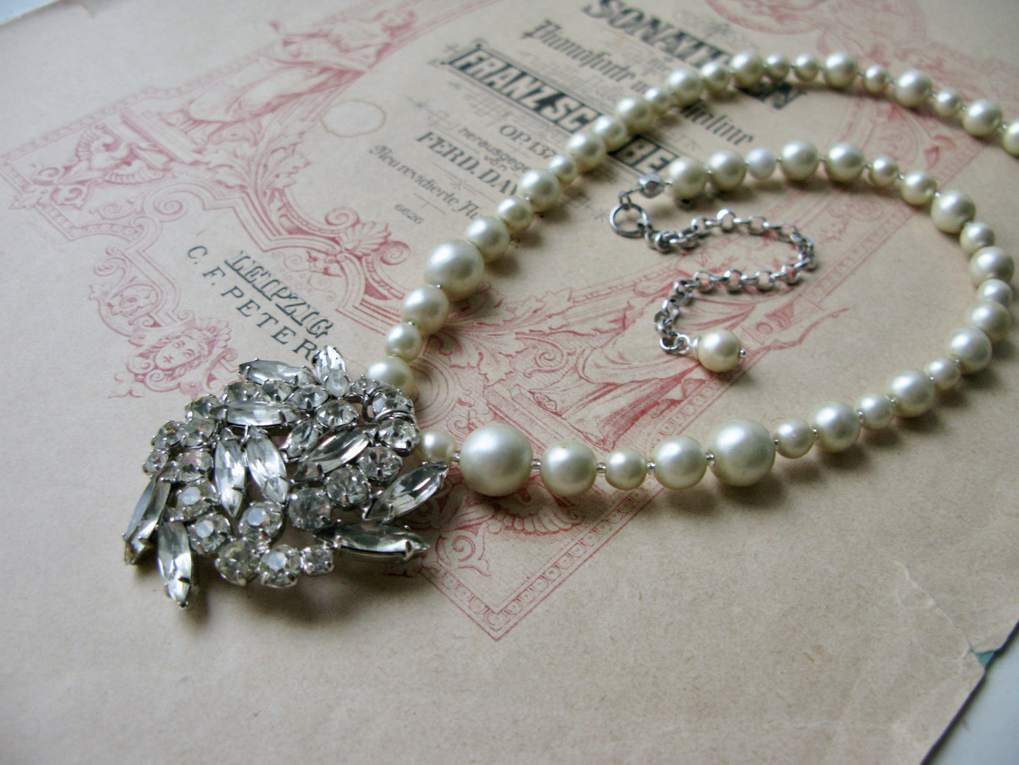 Old Hollywood necklace