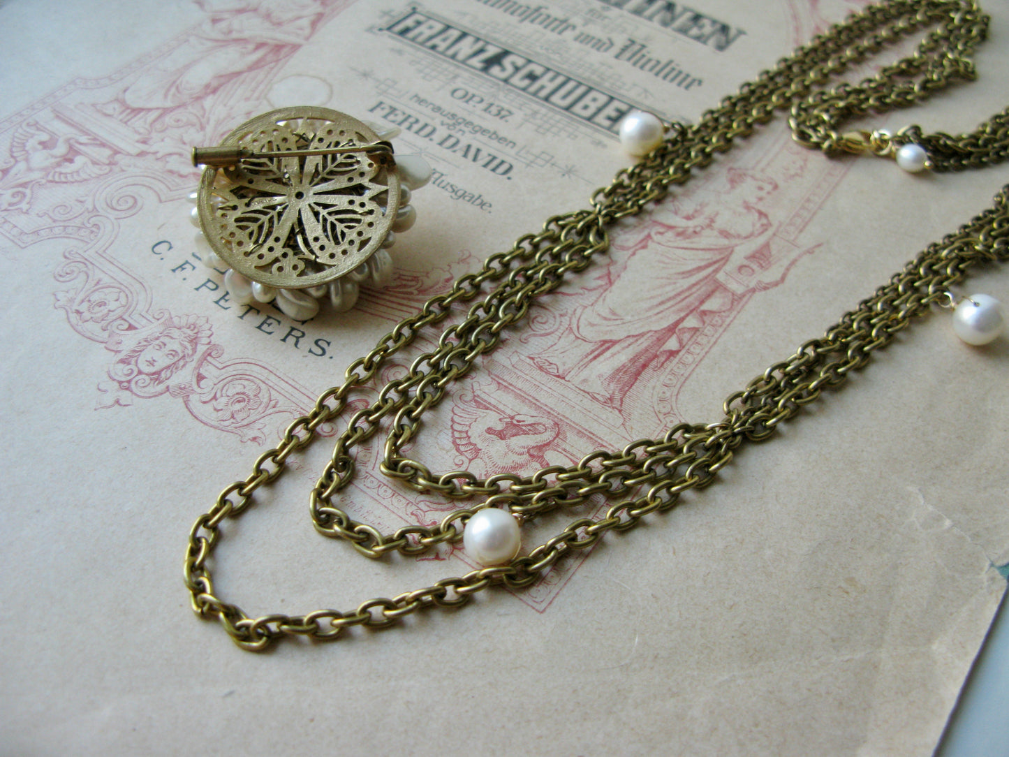 Old Hollywood brooch + chain necklace