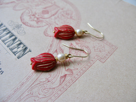 Tulipes earrings with pearl
