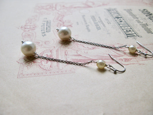 Old Hollywood long pearl drop earrings