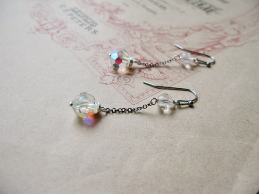 Old Hollywood crystal drop short earrings in clear a/b