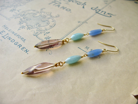 Palette long earrings in lilac