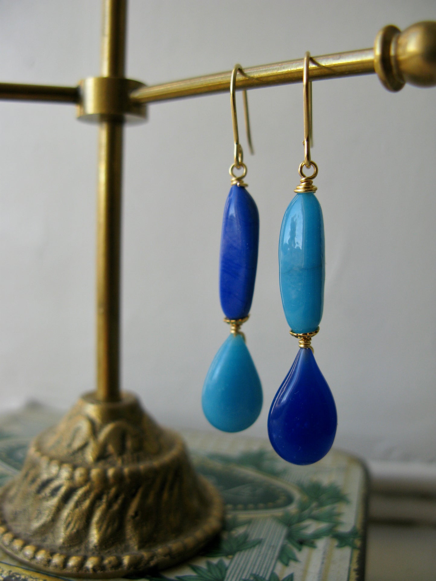 Jester earrings in indigo turquoise