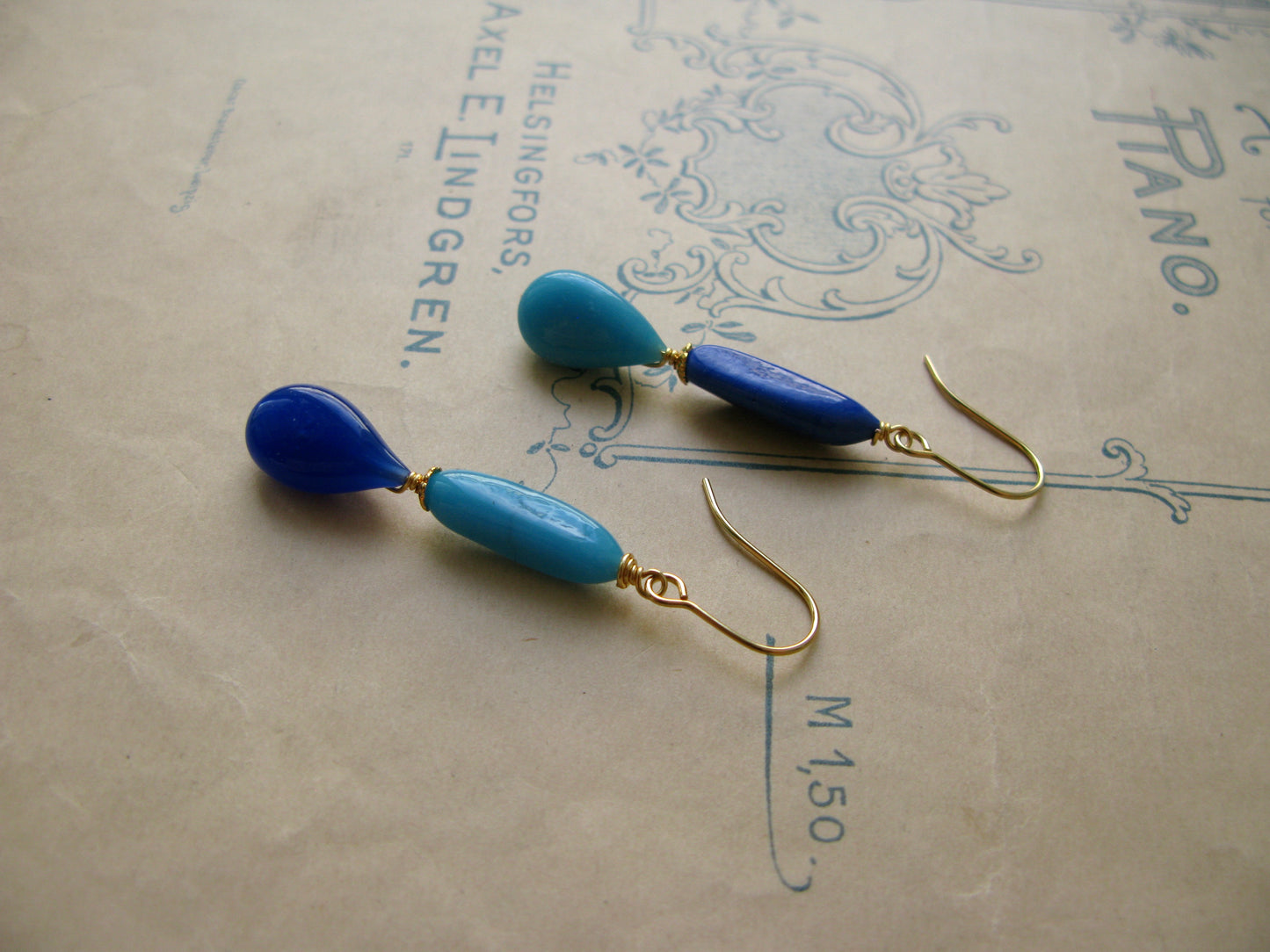 Jester earrings in indigo turquoise