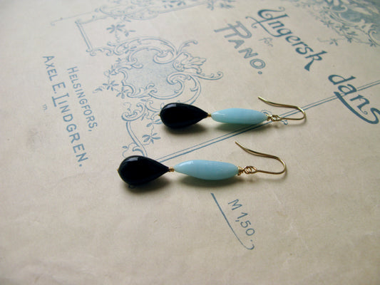 Jester earrings in aqua black