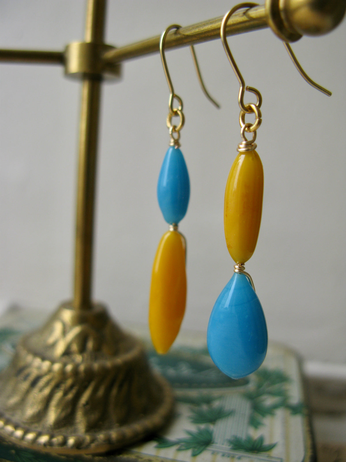 Jester earrings in yellow turquoise