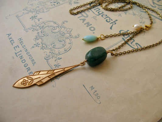 Plume necklace in forest green