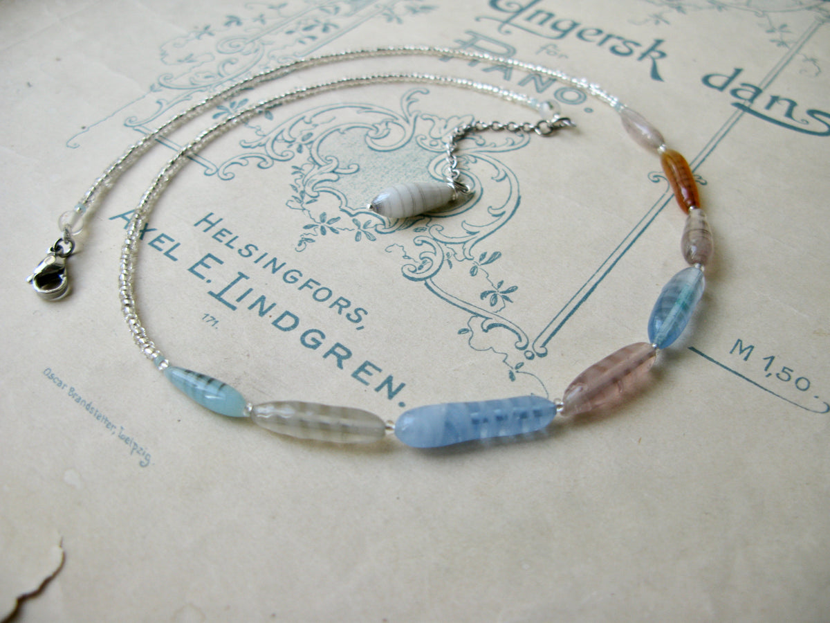 Palette necklace