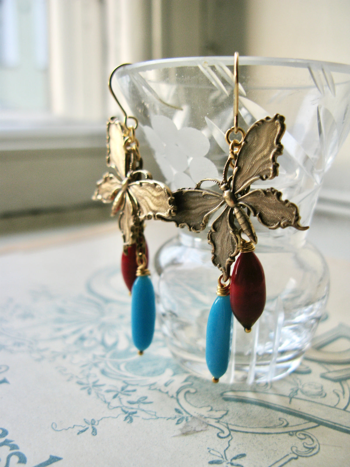 Papillon earrings in turquoise/red (Kopio)