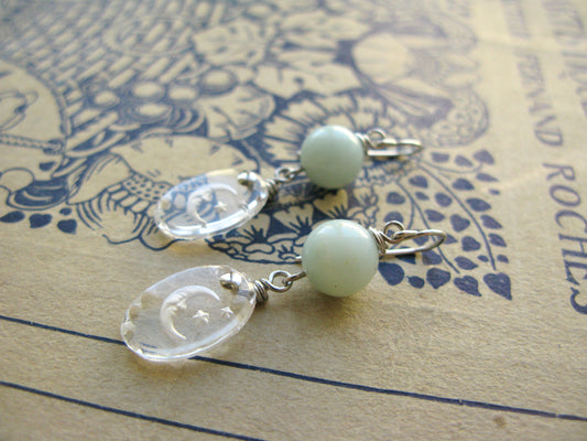 Smiling Moon earrings in amazonite