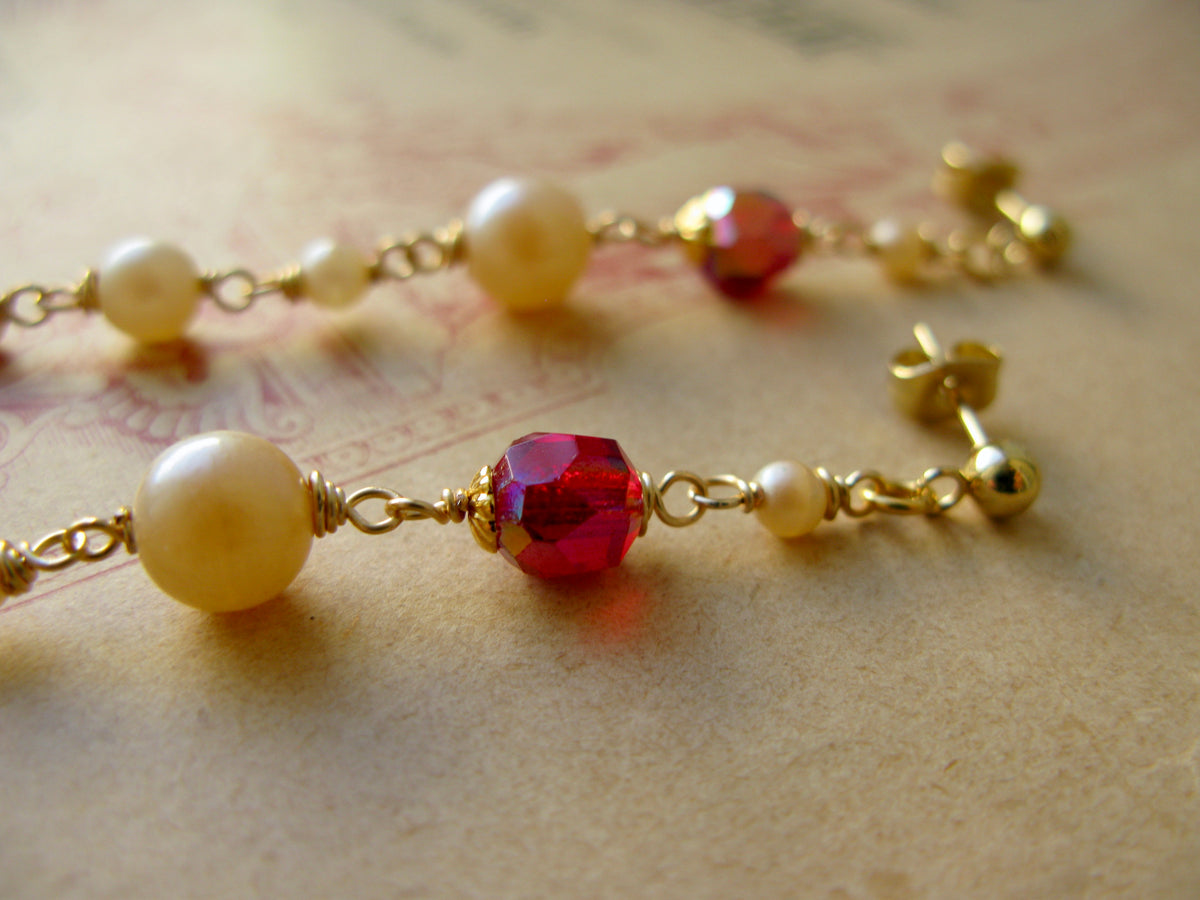 Queen of Hearts long pearl earrings